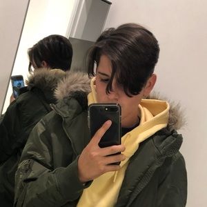 Meet your Posher, Blake